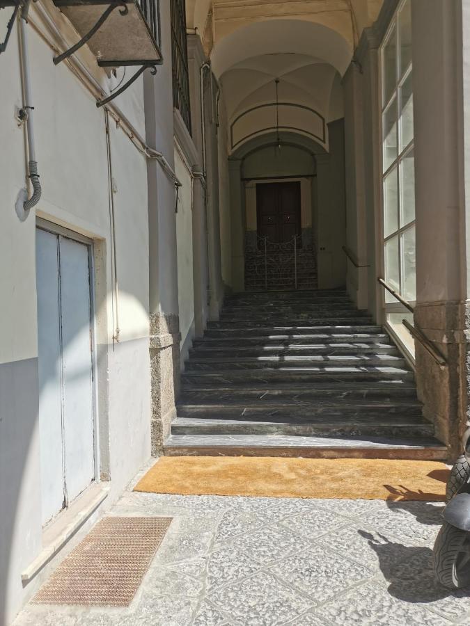 Napoli Centro Chiaia Apartment Exterior foto