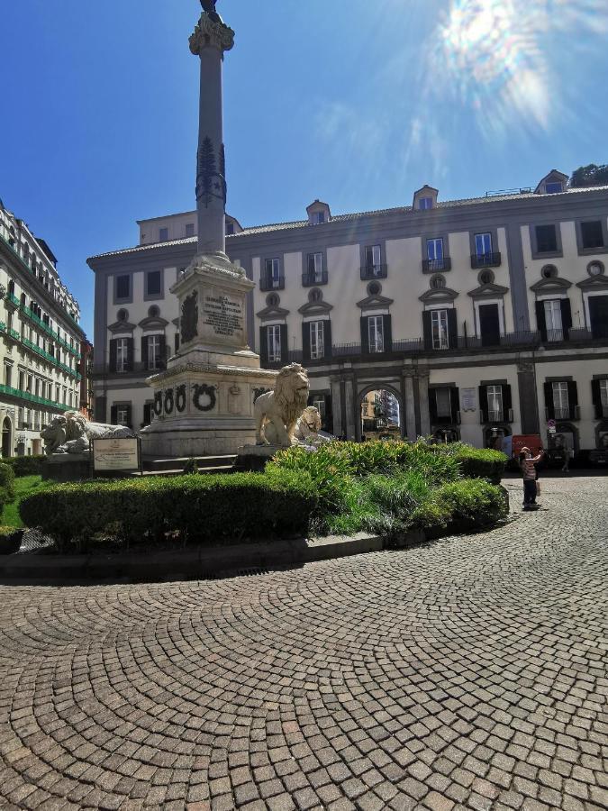 Napoli Centro Chiaia Apartment Exterior foto