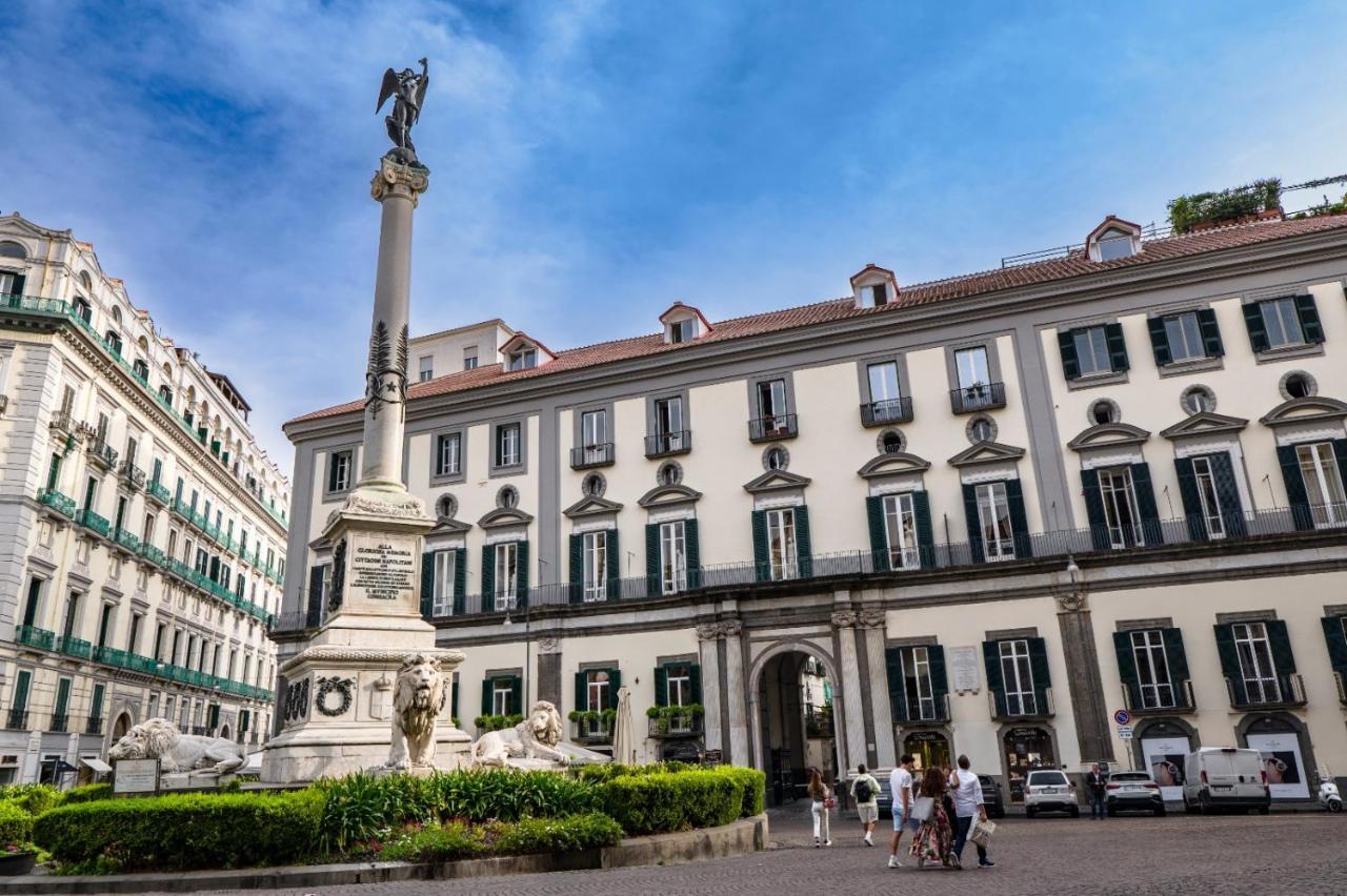 Napoli Centro Chiaia Apartment Exterior foto