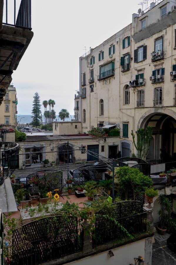 Napoli Centro Chiaia Apartment Exterior foto